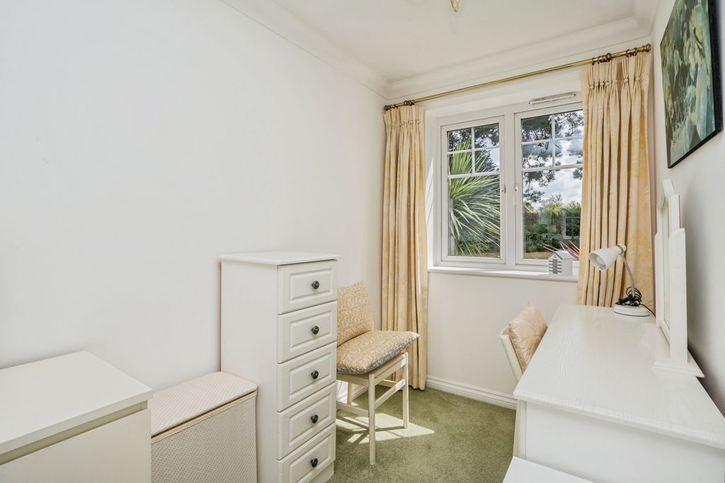 Additional image 13 of 1 bed flat for saleNew Brighton Road, Emsworth, Hampshire PO10