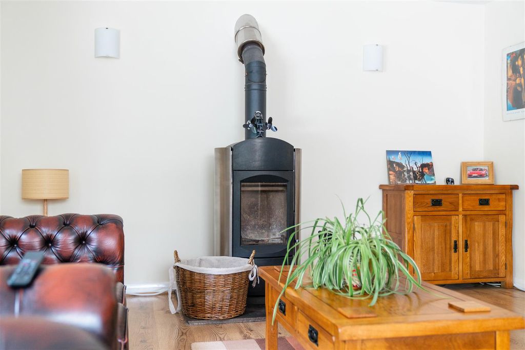 Additional image 6 of 3 bed detached house for saleWoodland Cottage, Temperance Hill, Woolley Moor, Alfreton DE55
