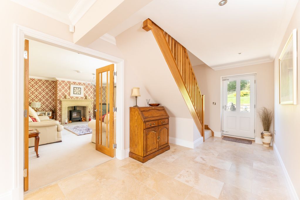5 bed barn conversion for saleDrake Hill Lane, Bingley, West Yorkshire BD16 photo 5