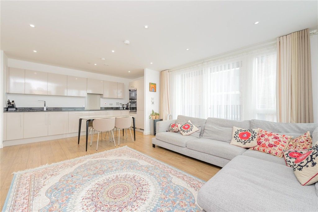 Additional image 5 of 3 bed flat for saleRegal Walk, Bexleyheath, Kent DA6