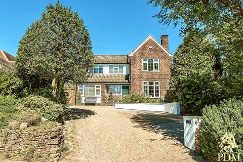 Arundel Drive, Bramcote NG9