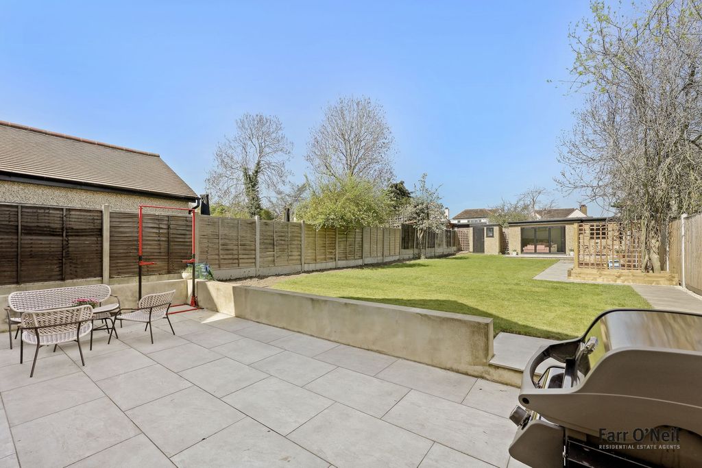 Additional image 7 of 4 bed semi-detached house for saleRoding Lane, Buckhurst Hill IG9