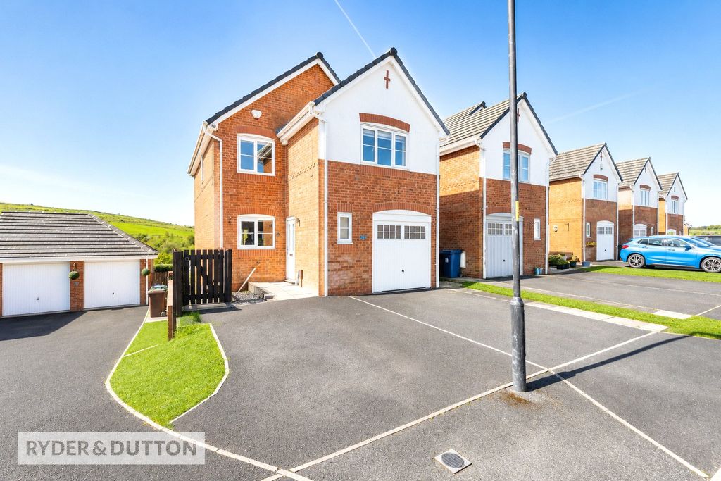 4 bed detached house for saleSandby Close, Bacup, Rossendale OL13