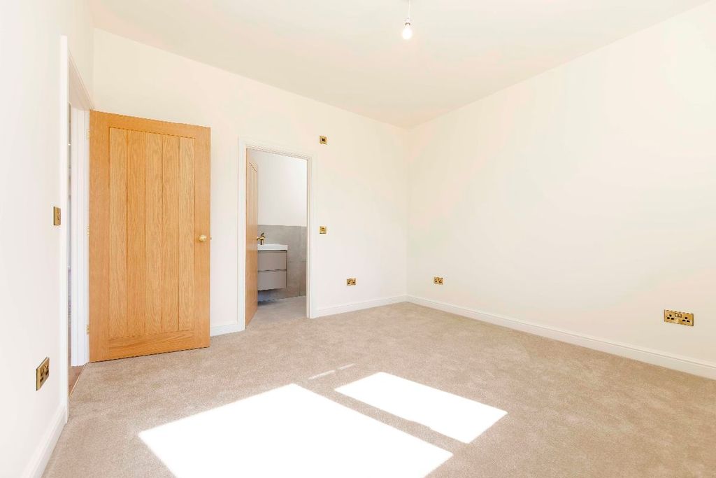 Additional image 37 of 3 bed bungalow for saleTawel Fan, Nelson, Treharris CF46