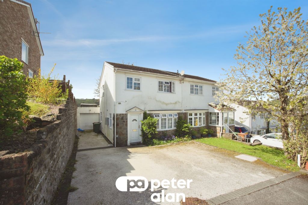3 bed semi-detached house for saleSpringfield Road, Maesycwmmer, Hengoed CF82