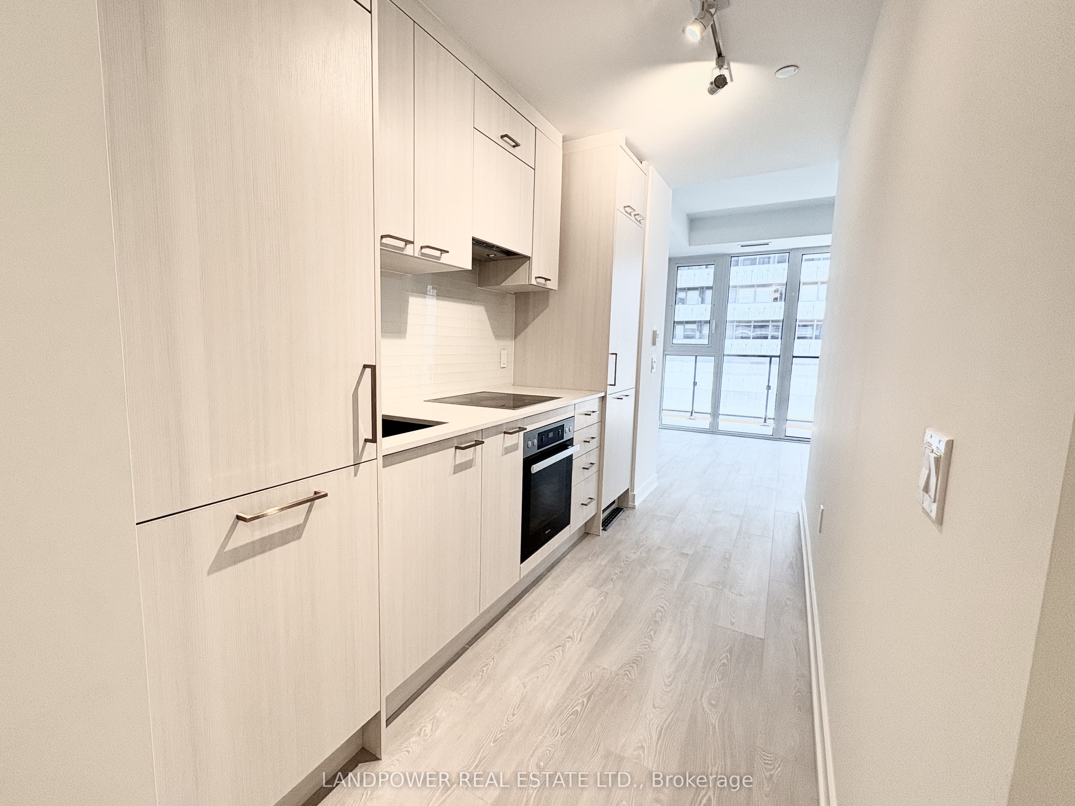 1602-634 Church Street, Toronto, ON, M4Y 2G3