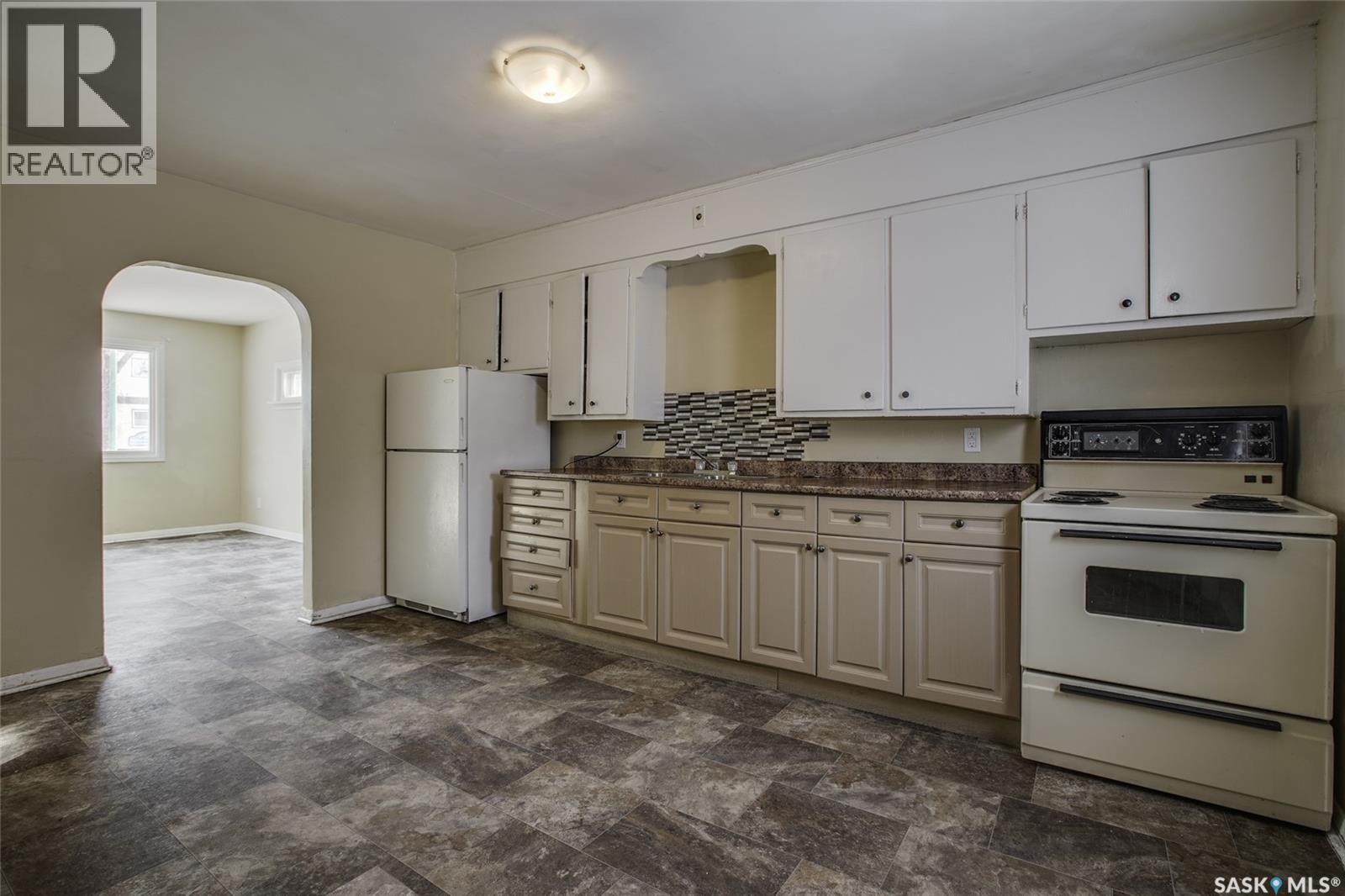Additional image 4 of 327 Q Avenue S, Saskatoon, SK, S7M2Y2