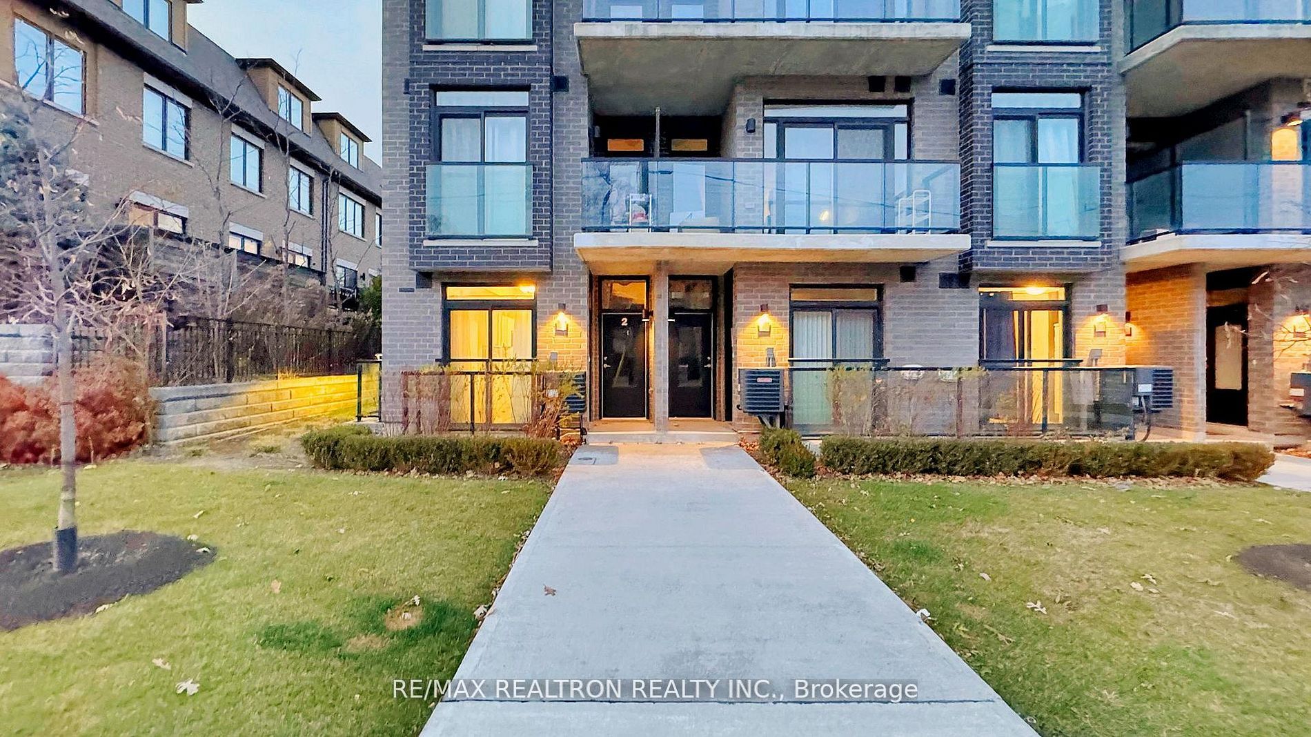TH 1-260 Finch Ave E Avenue, Toronto, ON, M2N 0L3