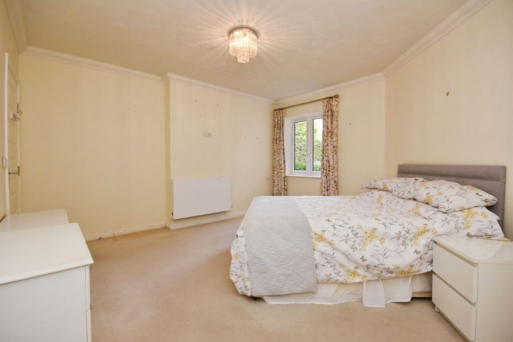Additional image 7 of 1 bed flat for saleLaindon Road, Billericay CM12