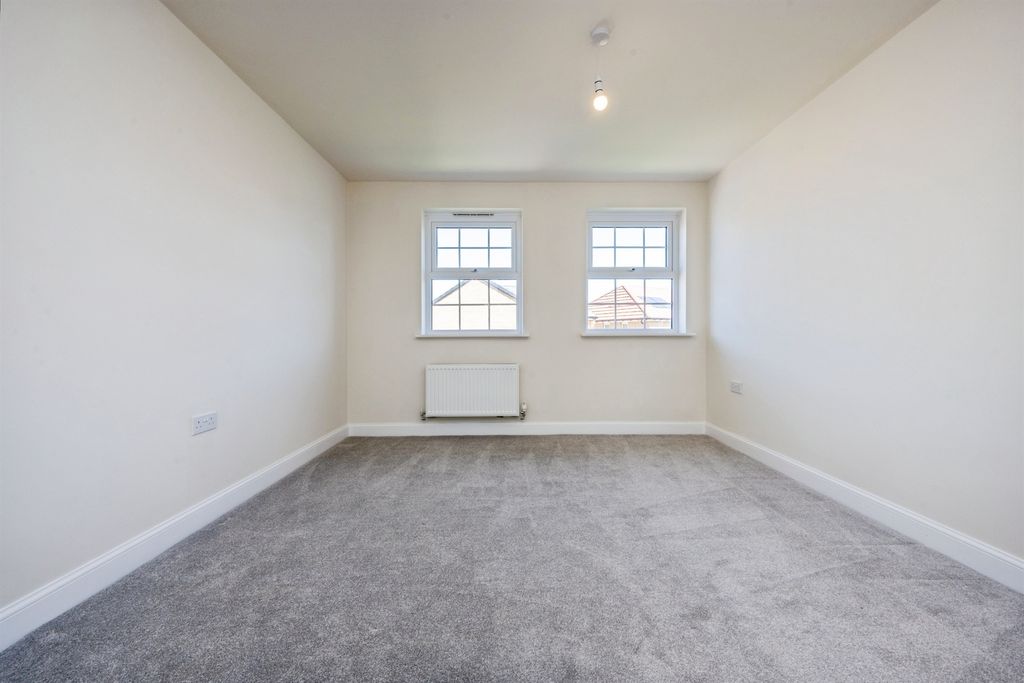 Additional image 10 of 5 bed detached house for saleBluebell Road, Wixams, Bedford MK42