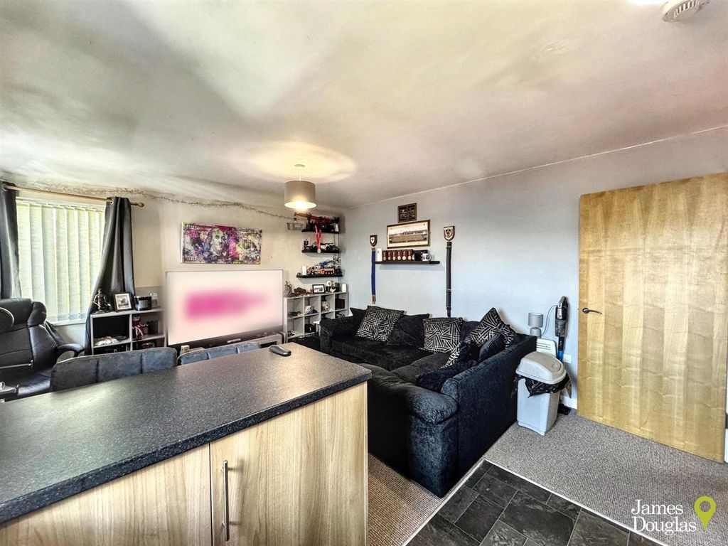 Additional image 3 of 2 bed flat for salePottery Terrace, Newport NP20
