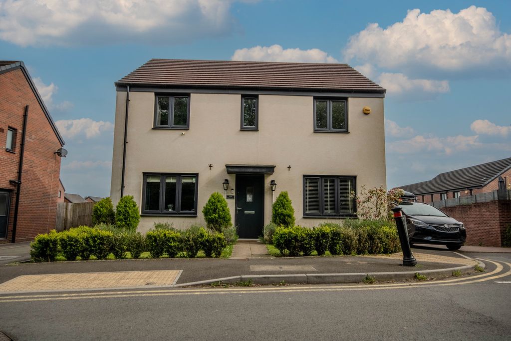 4 bed detached house for saleChurch Road, Cardiff CF3