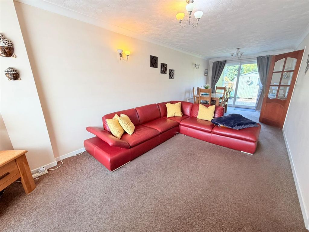 Additional image 5 of 5 bed detached house for saleWinchester Avenue, Ashton-Under-Lyne OL6