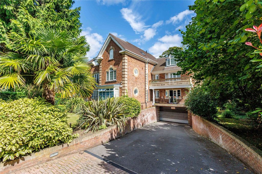 3 bed flat for saleTower Road, Branksome Park, Poole, Dorset BH13