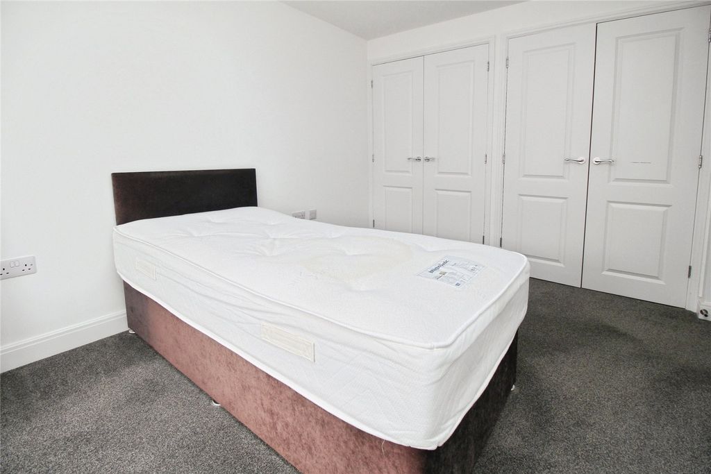 Additional image 6 of 2 bed flat for saleBelvoir Road, Bideford, Devon EX39