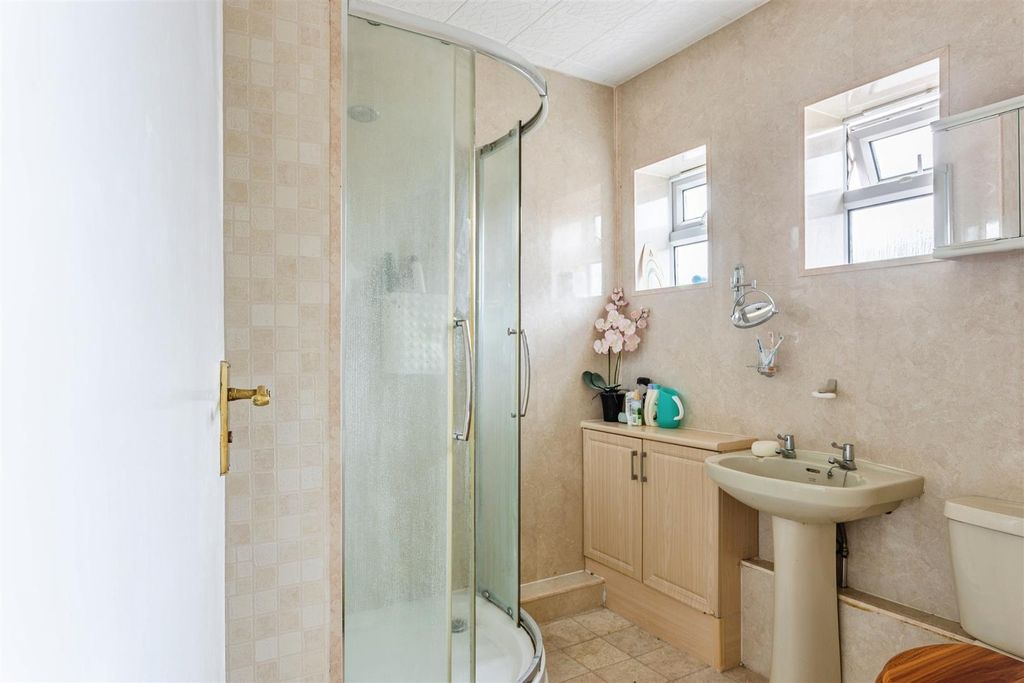 Additional image 7 of 2 bed flat for saleSt. Swithins Road, Bridport DT6