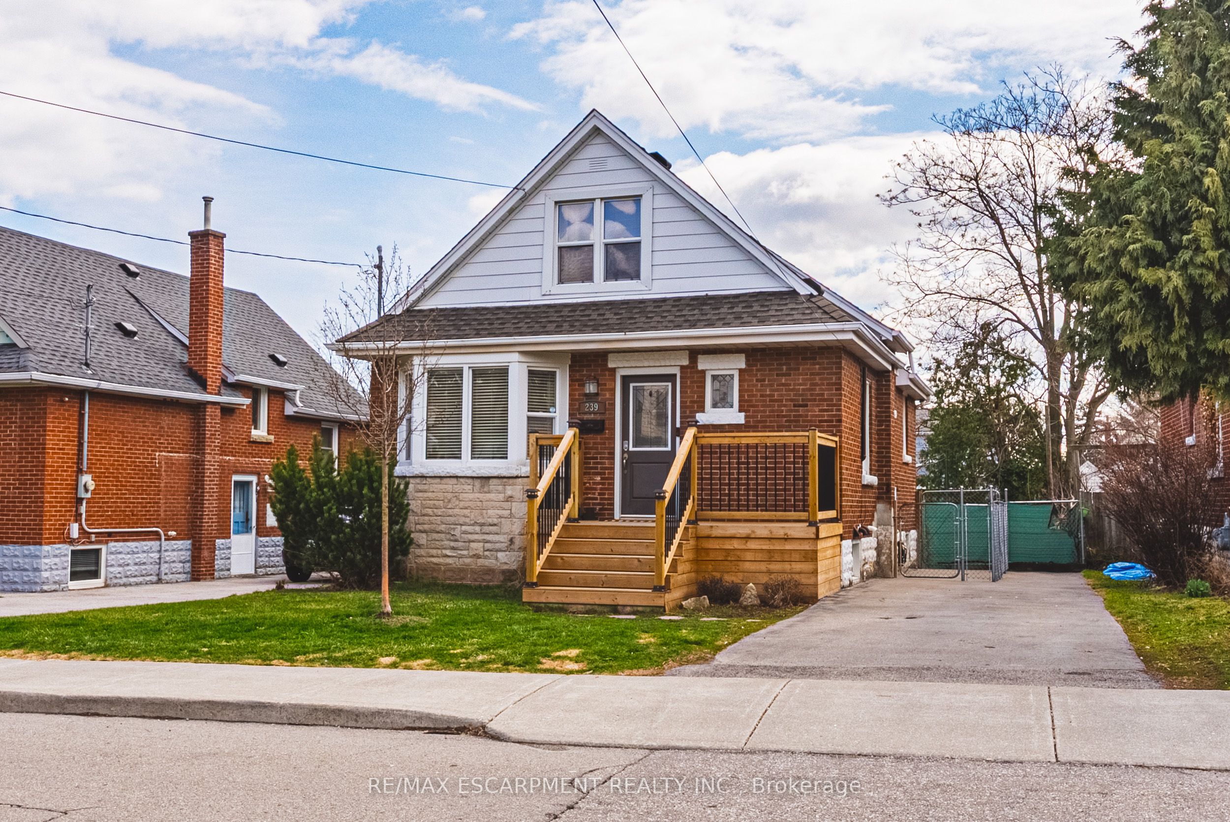239 Rosewood Road, Hamilton, ON, L8K 3J5