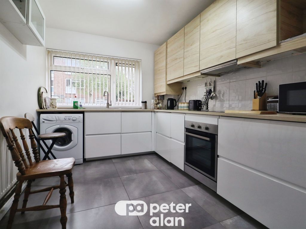 Additional image 9 of 2 bed maisonette for salePark Lane, Whitchurch, Cardiff CF14