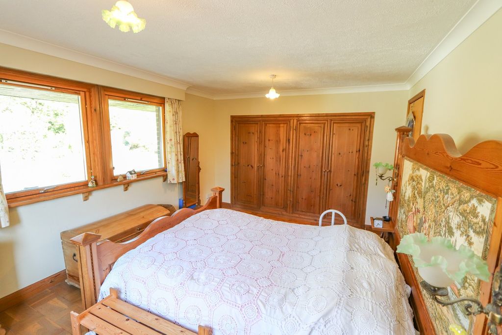 Additional image 6 of 3 bed detached bungalow for sale69 Hastings Road, Battle TN33