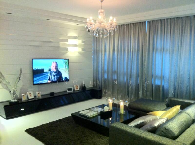 18C Holland Drive photo 3