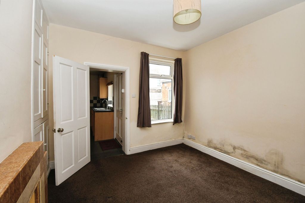 Additional image 6 of 2 bed terraced house for saleBaggholme Road, Lincoln LN2