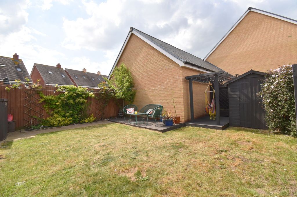 Additional image 21 of 3 bed semi-detached house for saleTate Drive, Biggleswade SG18