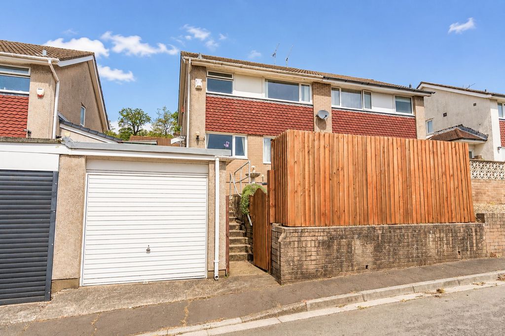 Additional image 21 of 3 bed semi-detached house for saleCotswold Way, Newport NP19