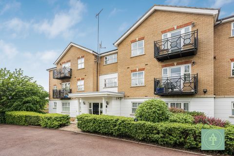 Pickard Close, Southgate, London N14