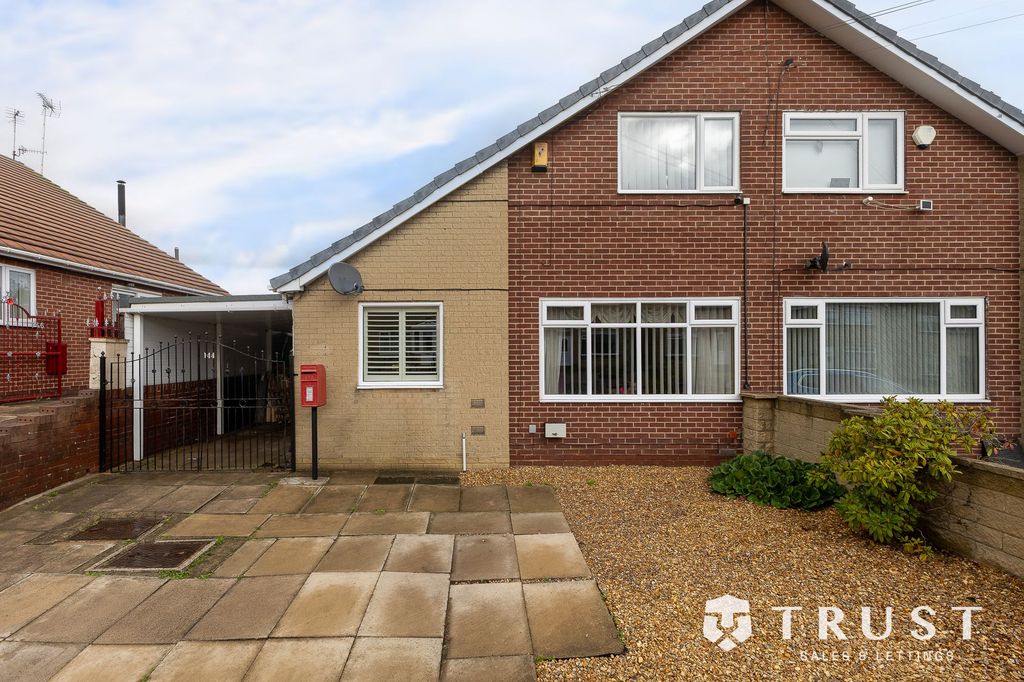 Additional image 35 of 3 bed semi-detached house for saleCarlinghow Lane, Batley WF17