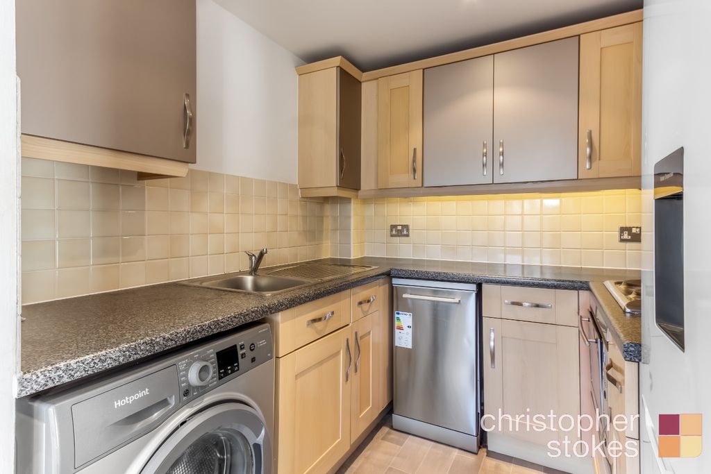Additional image 3 of 2 bed flat for saleElppin Court, Park Lane, Broxbourne, Hertfordshire EN10