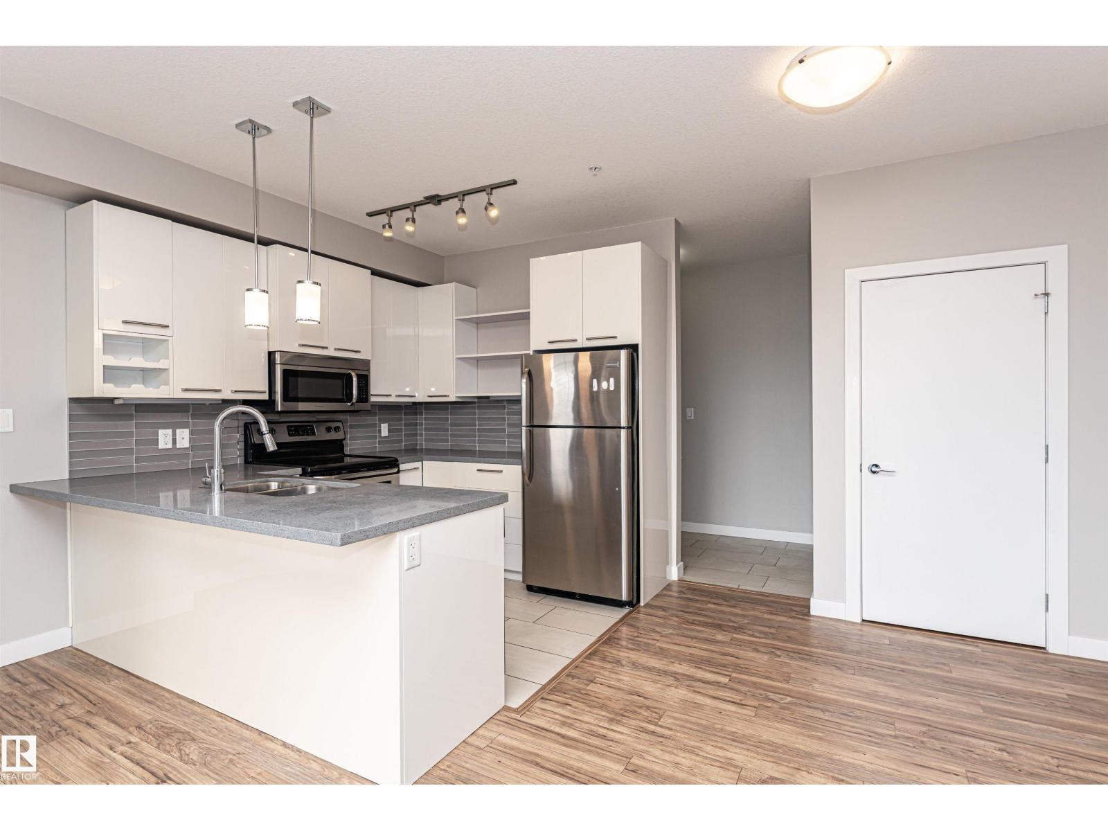 Additional image 2 of 313-10418 81 Avenue NW, Edmonton, AB, T6E1X5