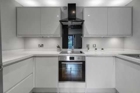 Derby Road, Nottingham NG1