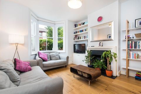 Valliere Road NW10, London