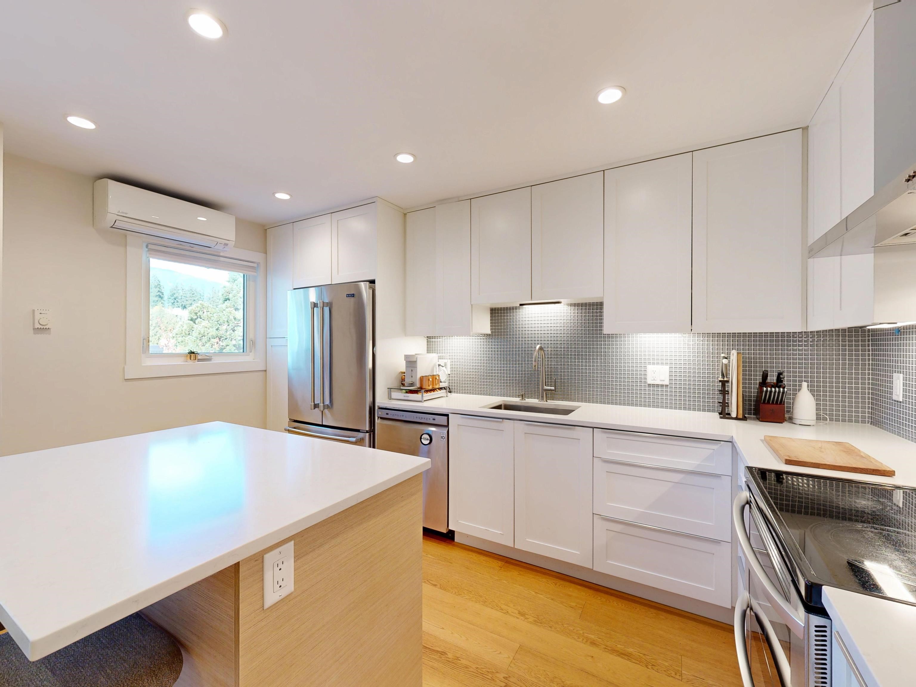 Additional image 5 of 304-1528 Bowser Avenue, North Vancouver, BC, V7P 2Y3
