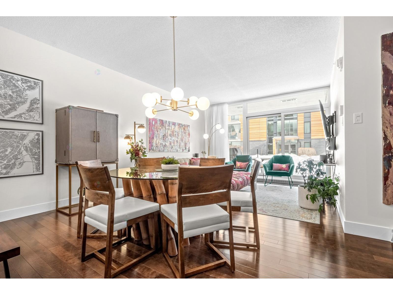 835 Av. de Vimy