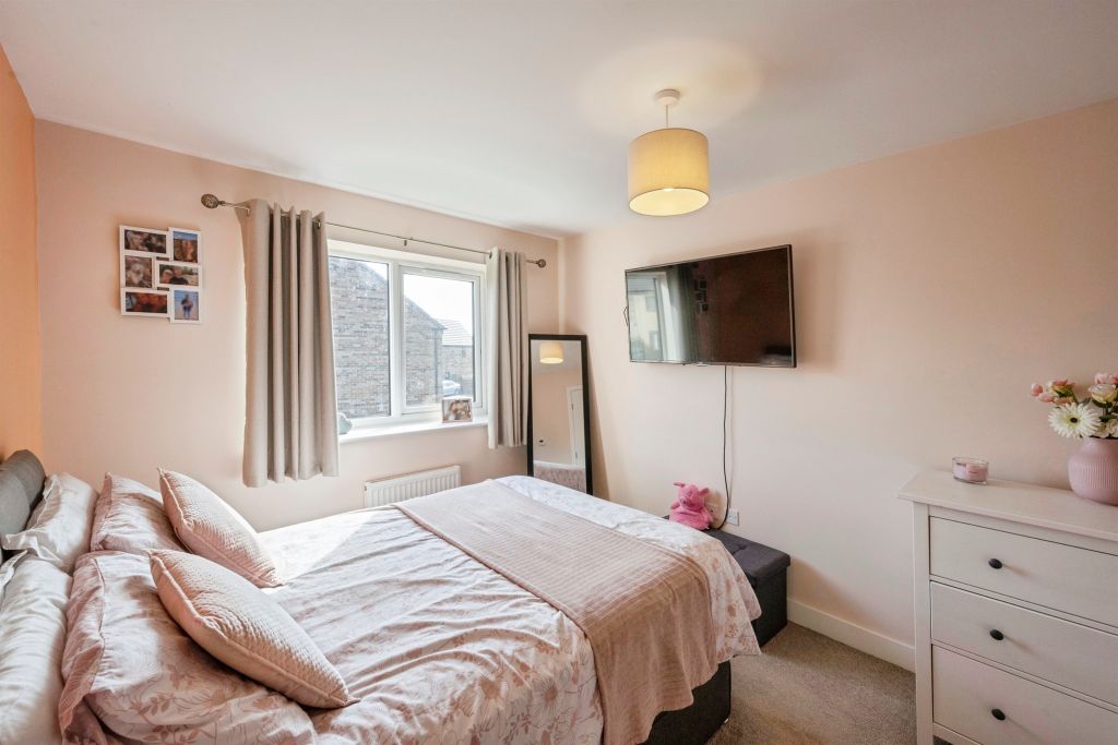 Additional image 9 of 3 bed semi-detached house for saleSwan Road, Lakeside, Doncaster DN4
