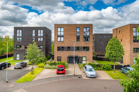 Manchester Place, Glasgow G40