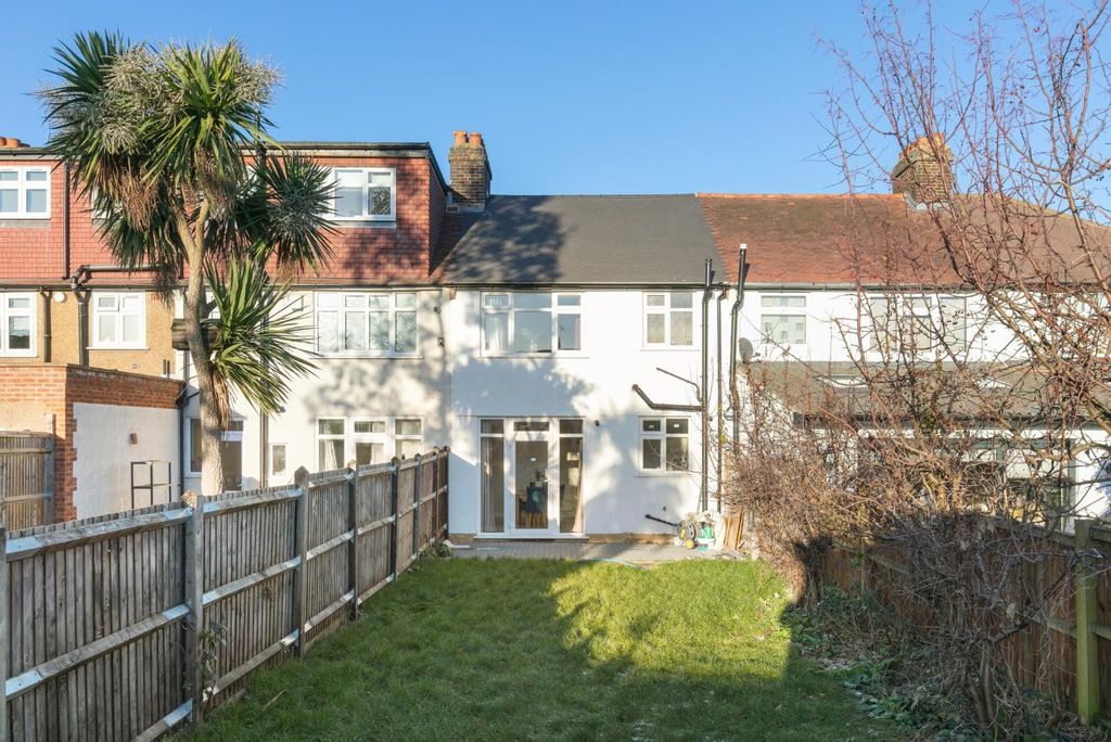 Additional image 9 of 3 bed terraced house for saleAviemore Way, Beckenham BR3