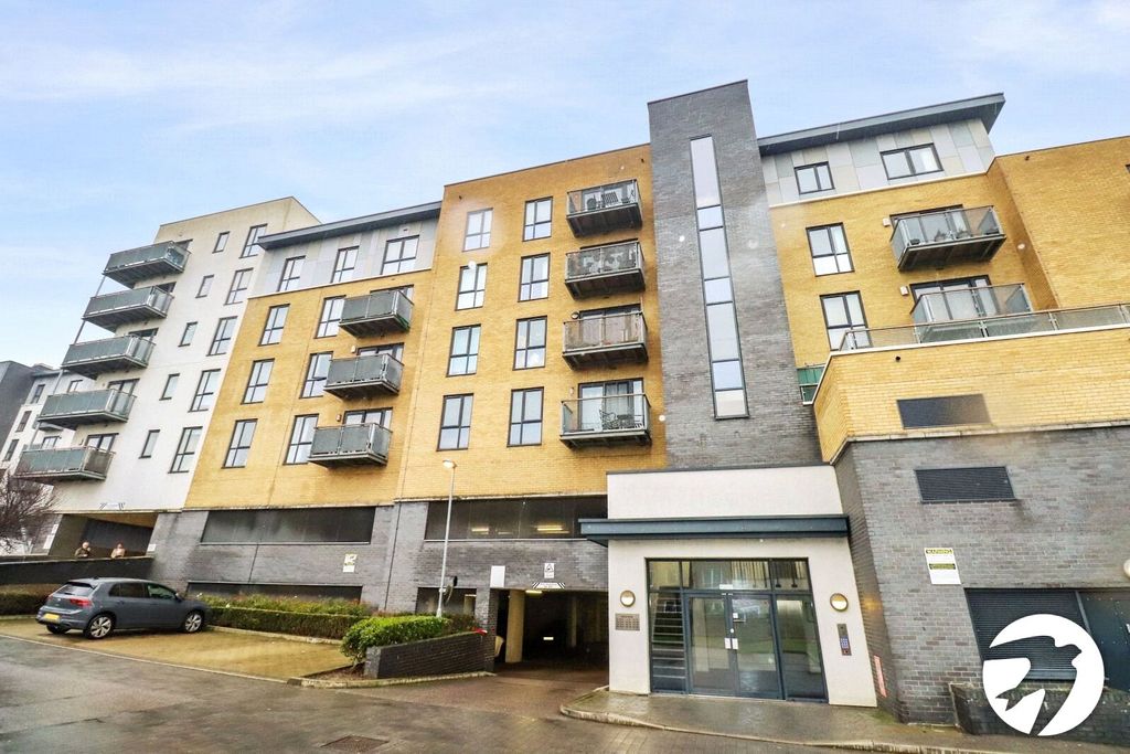 2 bed flat for saleLittle Brights Road, Belvedere DA17
