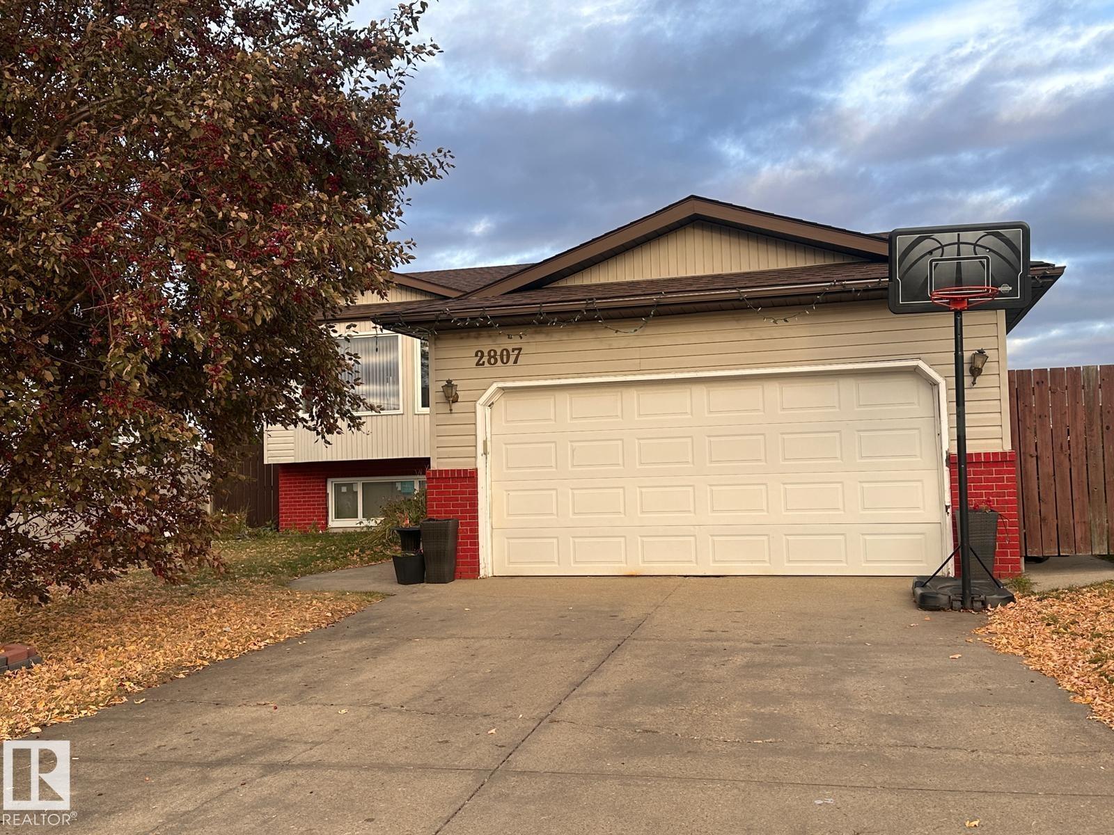 Additional image 2 of 2807 35 Street NW, Edmonton, AB, T6L5K2