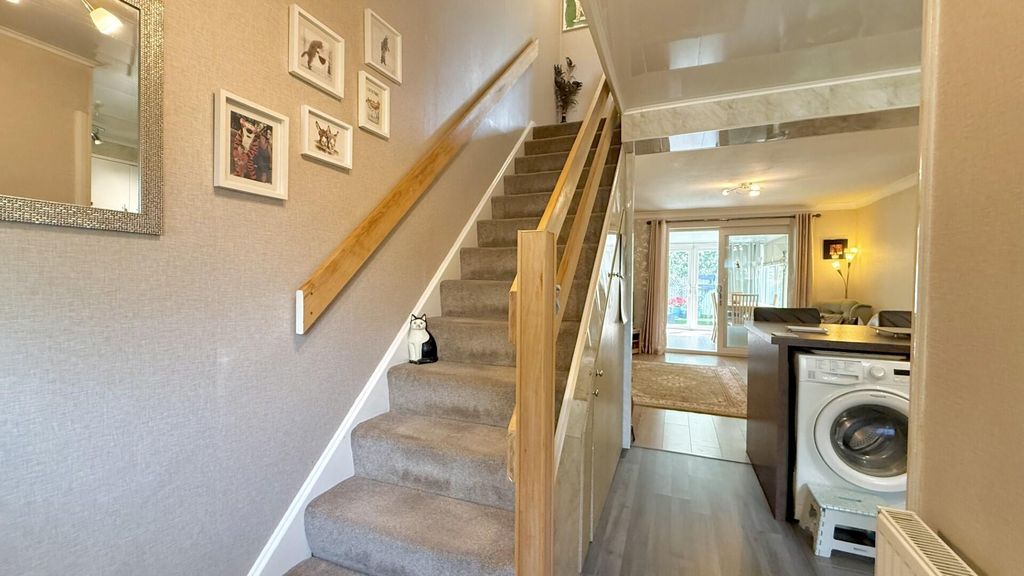 Additional image 3 of 2 bed property for saleSeymour Road, Alcester B49