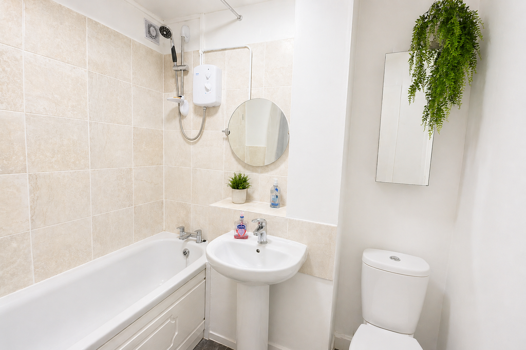 2 bed flat for saleClyfton Close, Broxbourne EN10 photo 4