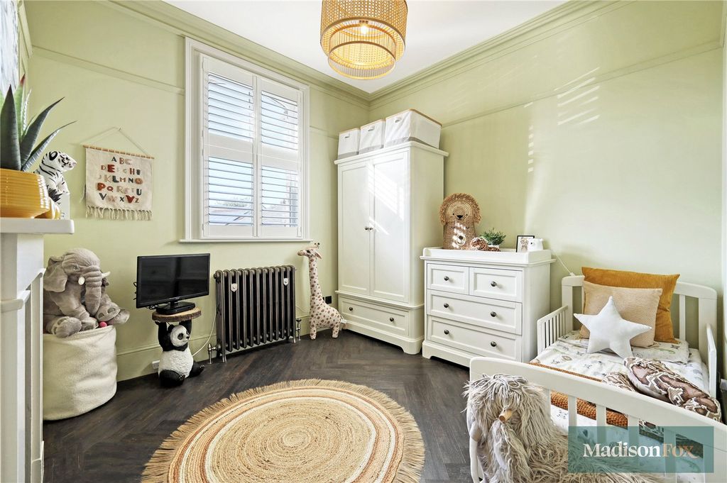 Additional image 40 of 5 bed detached house for saleQueens Road, Buckhurst Hill, Essex IG9