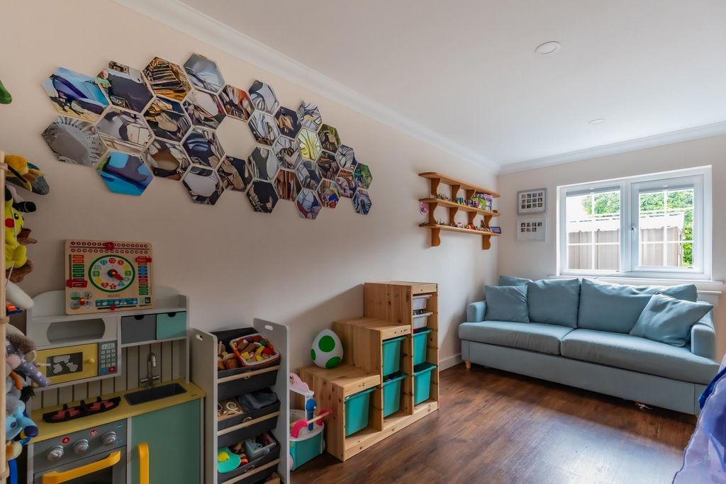 Additional image 11 of 3 bed detached house for saleHeol Cefn Onn, Lisvane, Cardiff CF14