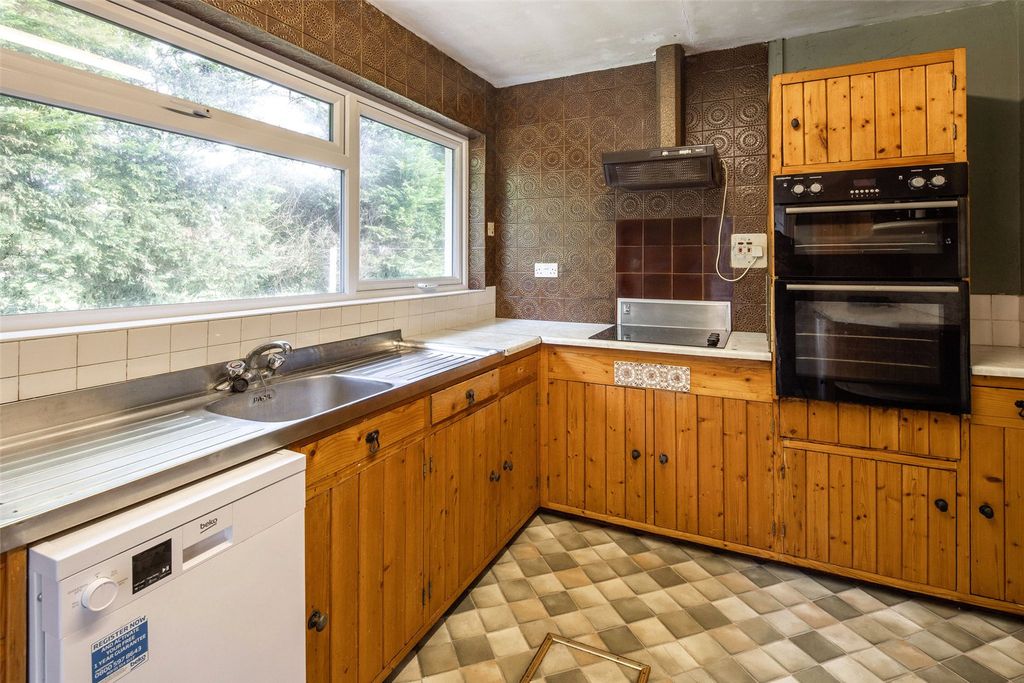 Additional image 10 of 6 bed bungalow for saleLa Rue De La Patente, St. Lawrence, Jersey JE3