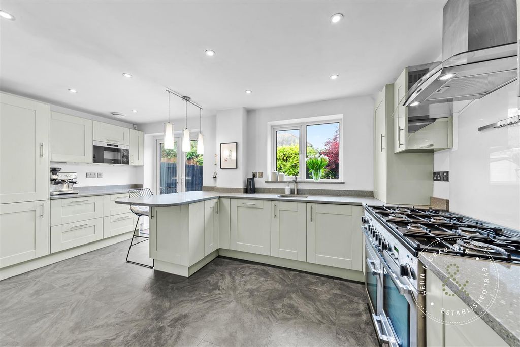 Additional image 4 of 3 bed semi-detached house for saleSilver Birch Close, Whitchurch, Cardiff CF14