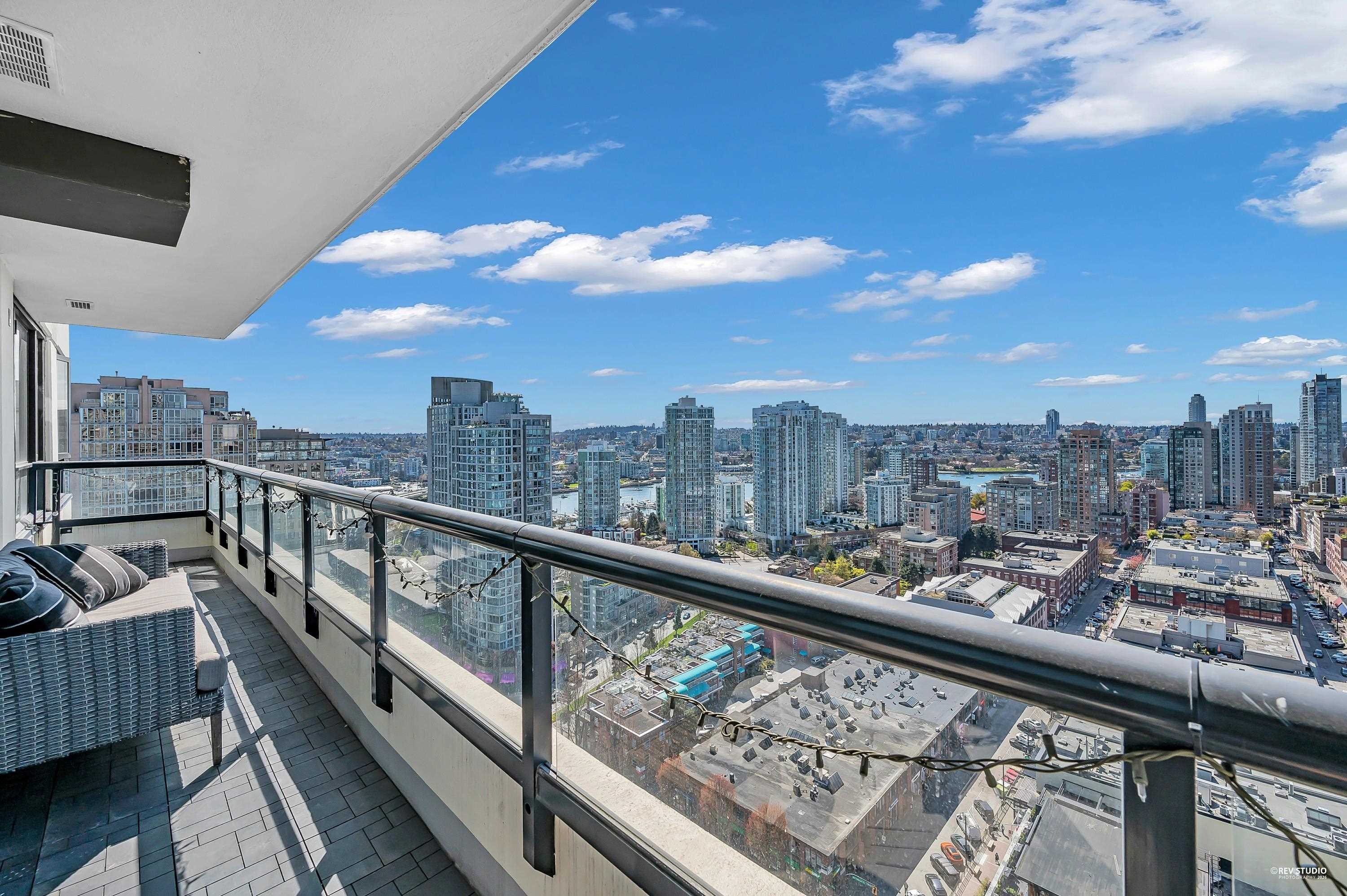 2608-977 Mainland Street, Vancouver, BC, V6B 1T2