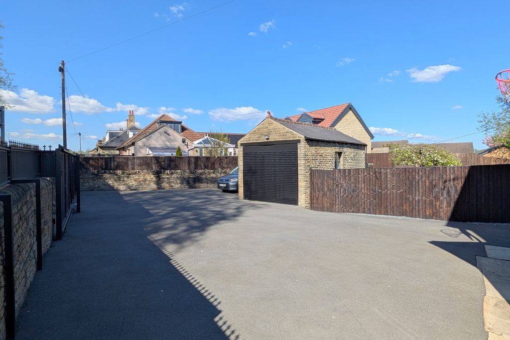 Additional image 25 of 4 bed detached house for saleThe Mount, Lightcliffe Road, Brighouse HD6