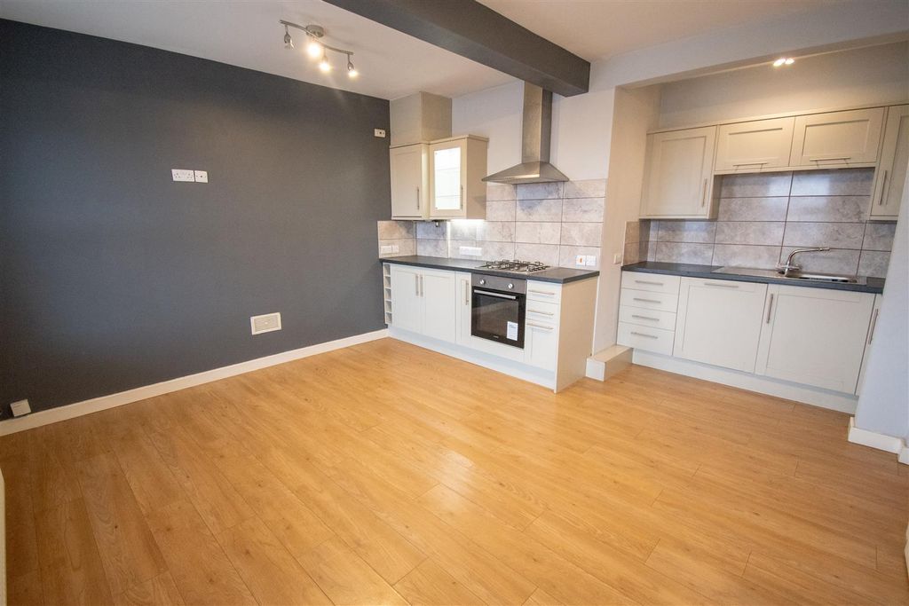 2 bed flat for saleNottingham Road, Somercotes, Alfreton DE55