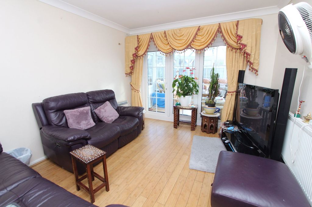 Additional image 9 of 5 bed detached house for saleDarbys Hill Road, Tividale, Oldbury. B69